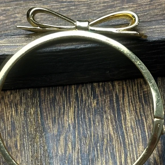 kate spade Gold Bow Bangle Bracelet - Picture 9 of 10